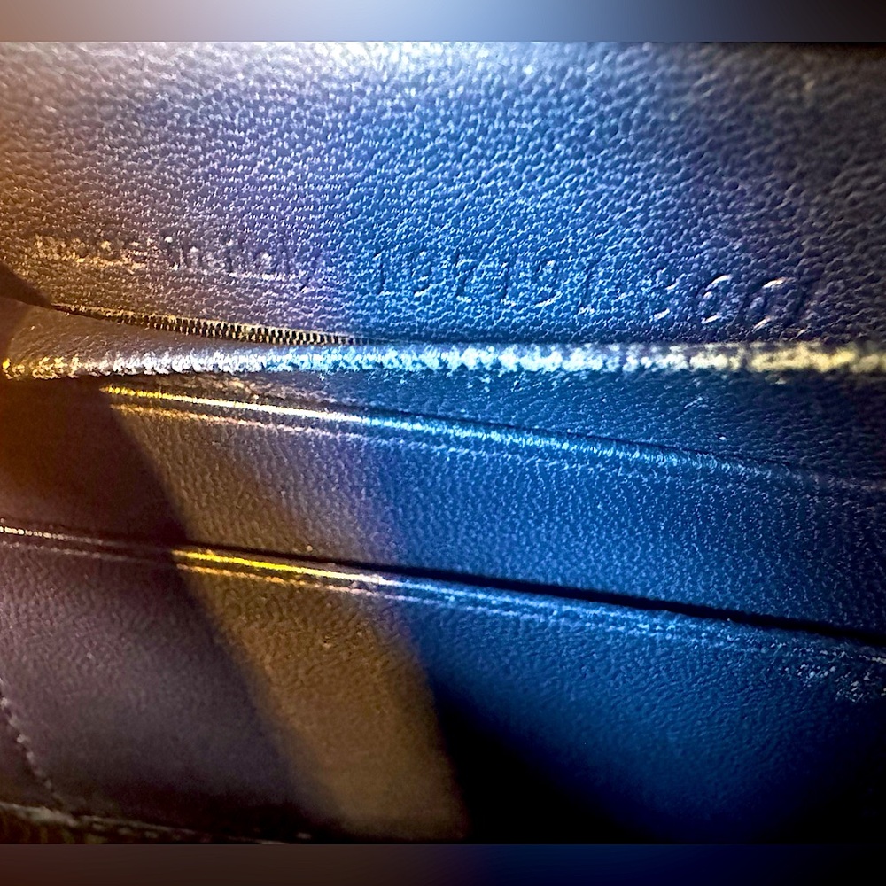 Yves Saint Laurent Authentic Y-Mail Patent Leather Wallet Rare Vintage YSL - Picture 12 of 13